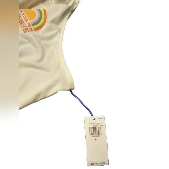 Old Navy, Size XL, White Crop Graphic Tank - Picture 8 of 9